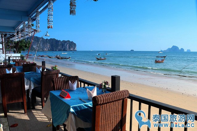 泰国甲米奥南海滩遇见绝美夕阳听说美食和夕阳更配哦