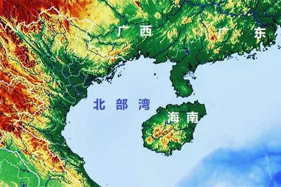 海湾 北部湾,中国最大的海湾,位于南海西北部,东临雷州半岛和海南岛