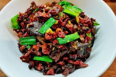 广西玉林六大特色名菜：竹筒东坡肉上榜，你吃过吗？
